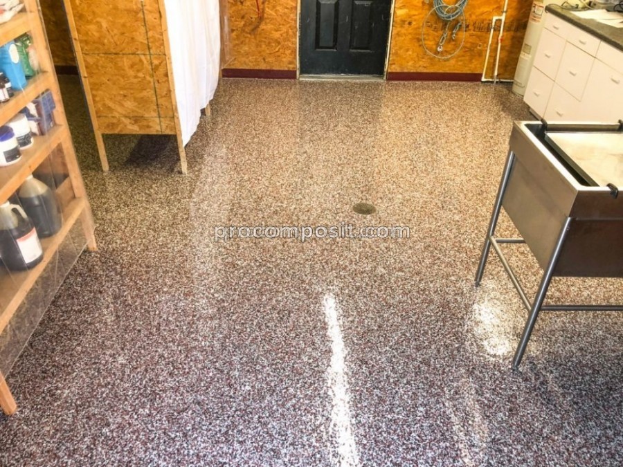 Наше новое достижение! Теперь наша компания специализируется на производстве и заливке промышленных напольных покрытий