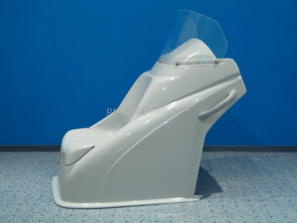 Наше новое достижение! Теперь наша компания изготавливает лодки, катамараны и консоли для лодок из стеклопластика по индивидуальным заказам!